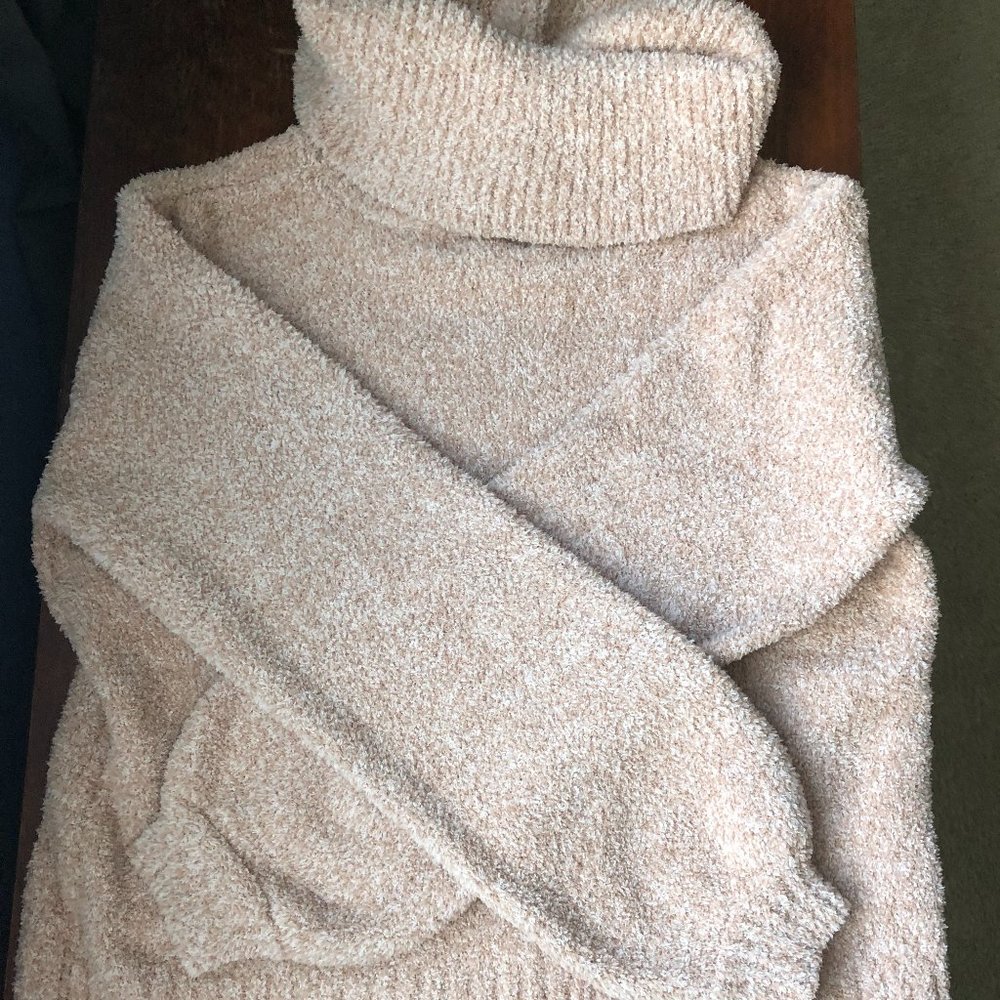 Jessica Simpson Sweater - Picture 2 of 9